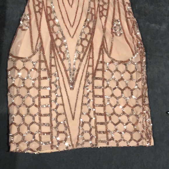 Windsor Glamour Dress - Picture 16 of 16